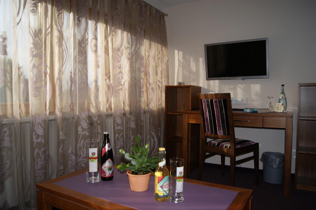 Hotel-Restaurant Schwedi Лангенарген Номер фото